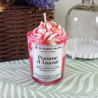 Bougie Chantilly Pomme d'Amour S